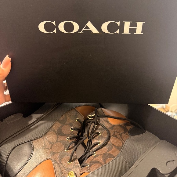 COACH Boots - Picture 4 of 4